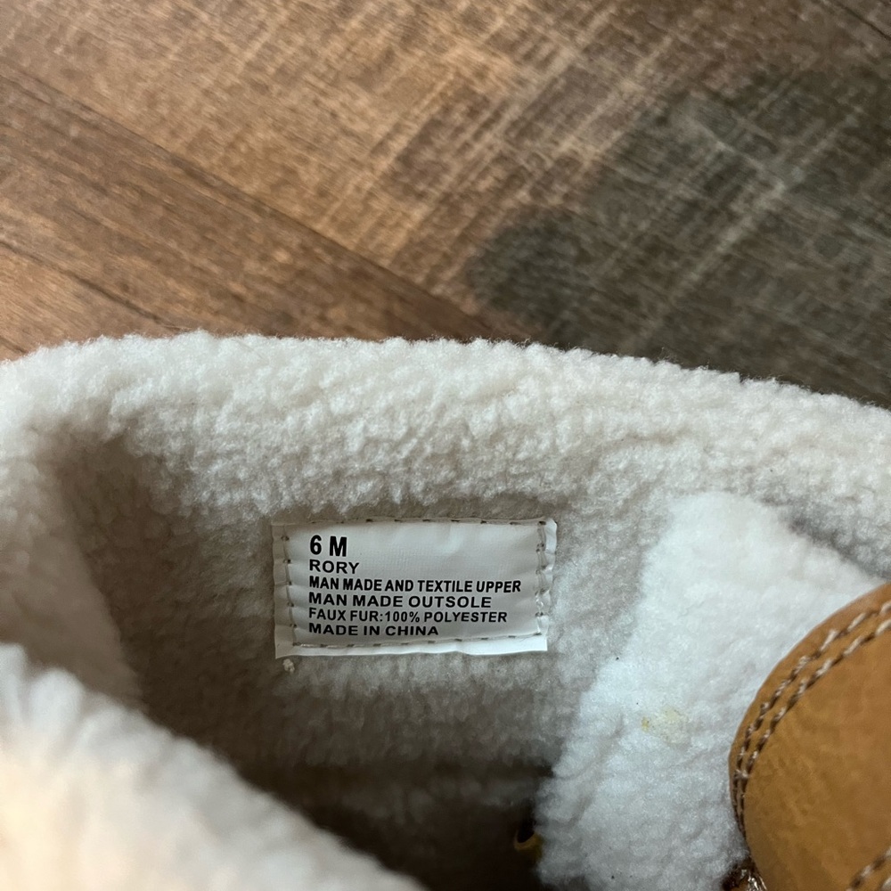 Tan and Black Winter Boots - Picture 3 of 8